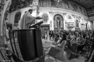 bianco e nero in chiesa