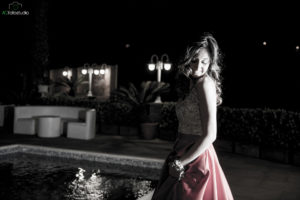 ragazza in villa