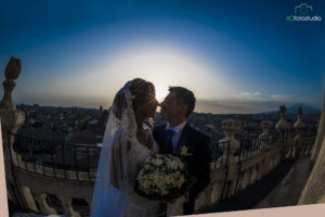 sposi al tramonto