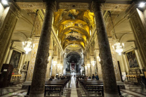 27 matrimonio dentro alla chieda