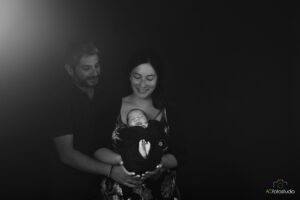 mamma papa e neonato